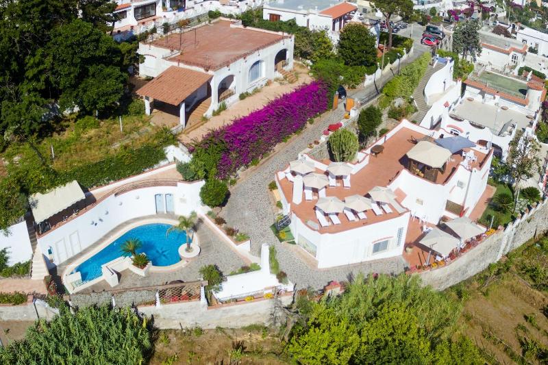 Villa Araucaria image
