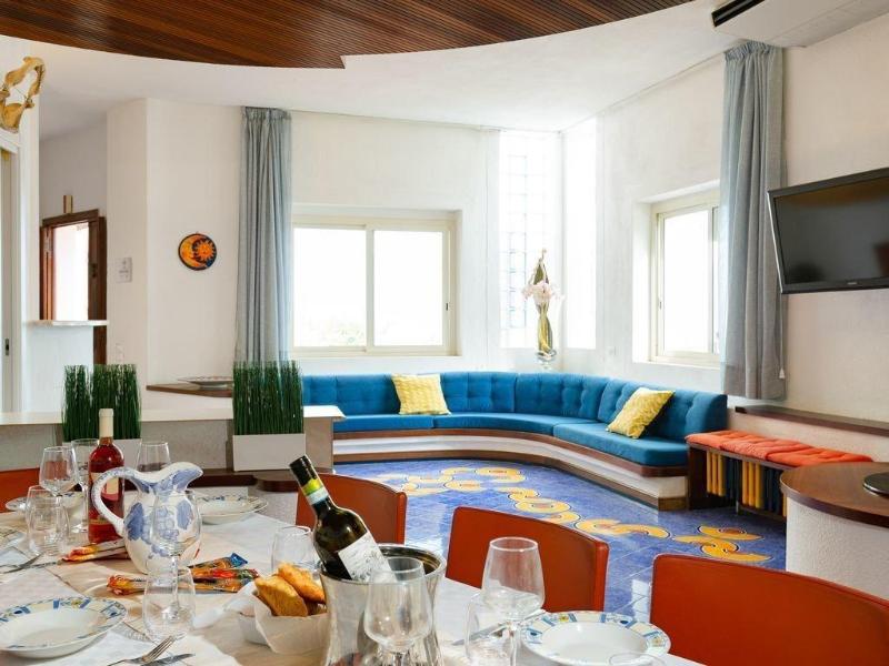 Villa Araucaria image