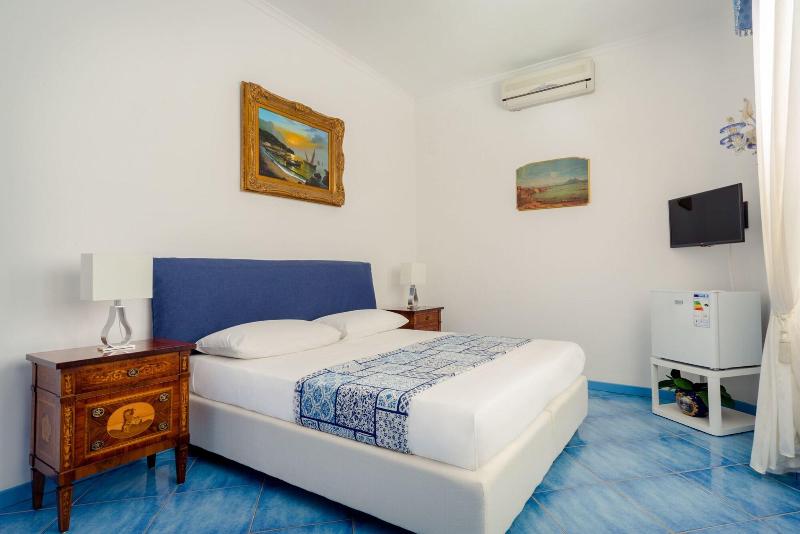 Villa Araucaria image