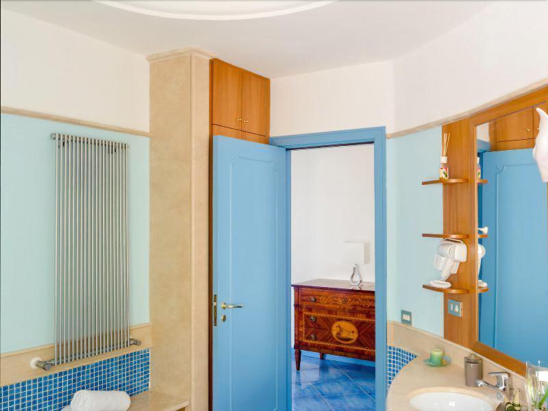 Villa Araucaria image