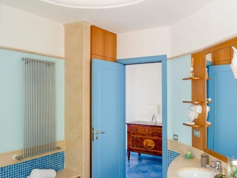 Villa Araucaria image
