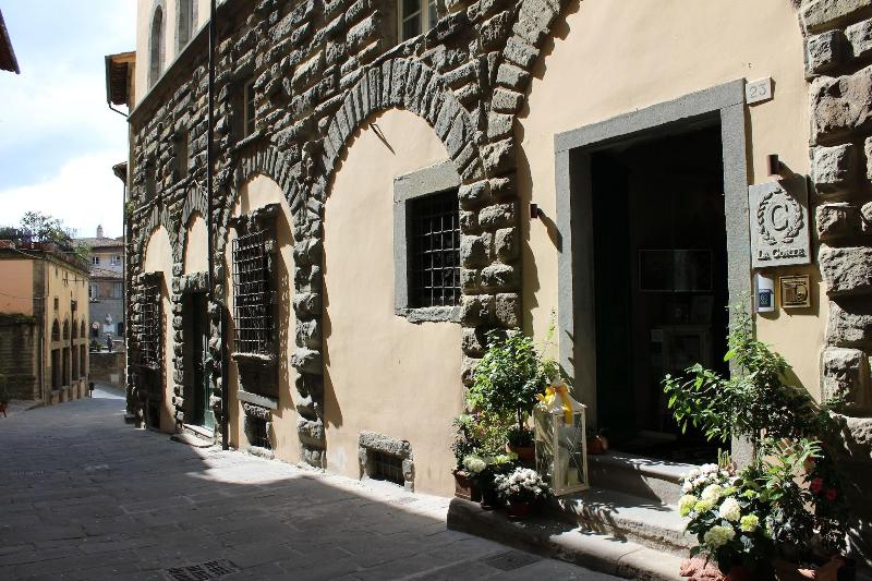 La Corte Di Ambra image