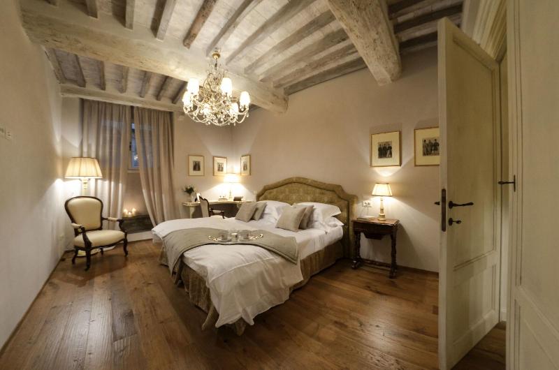 La Corte Di Ambra image