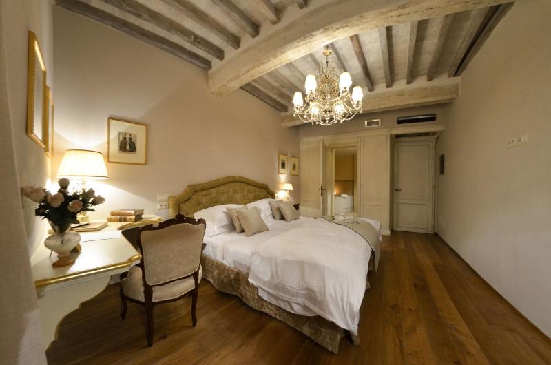 La Corte Di Ambra image