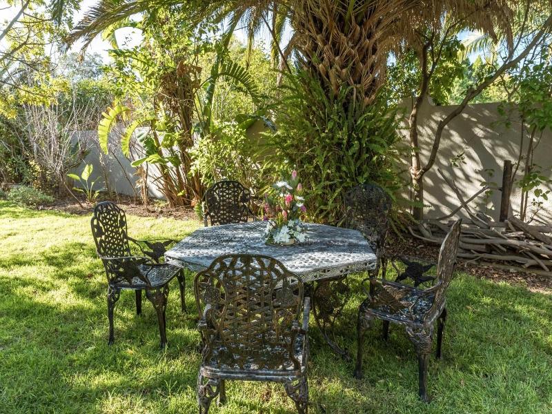 Le Petit Chateau image