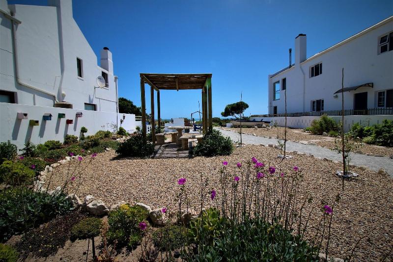 Baywatch Villa Guest House And Self Catering Accom