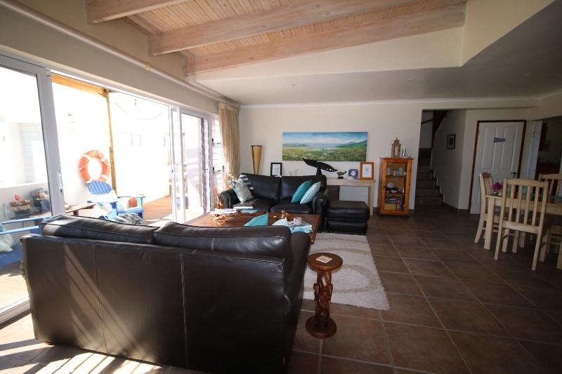 Baywatch Villa Guest House And Self Catering Accom