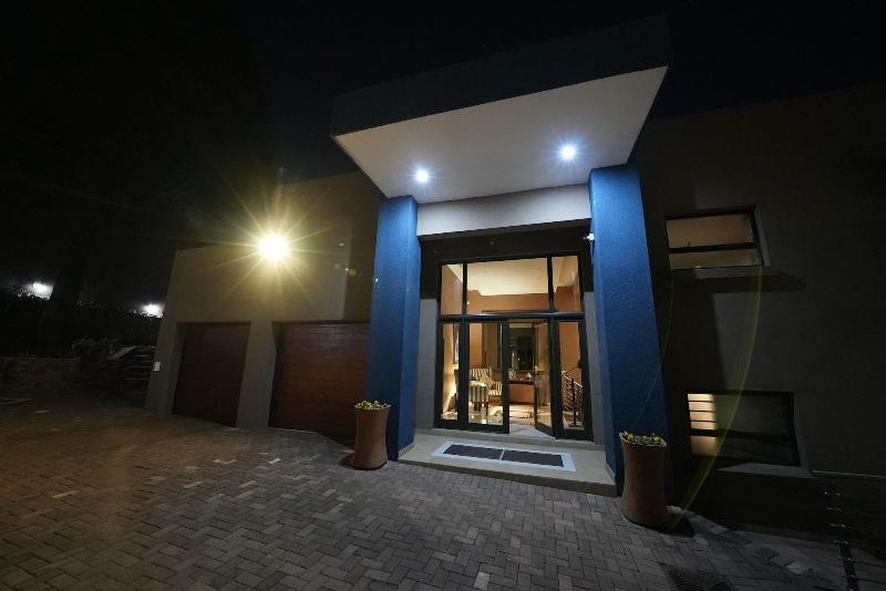 Over The Moon Guesthouse image