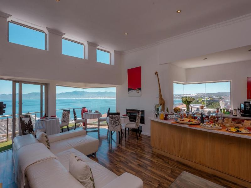 Sea Star Lodge