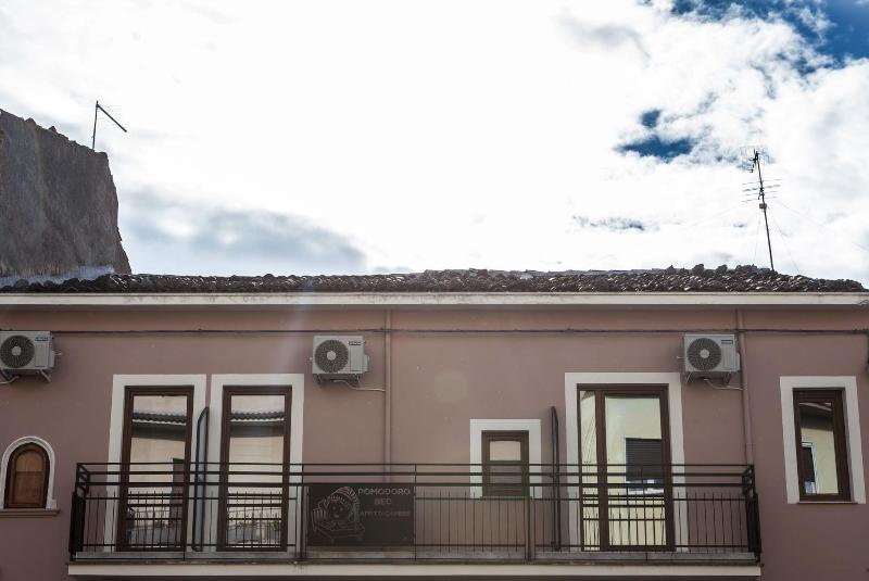 Pomodoro Bed image
