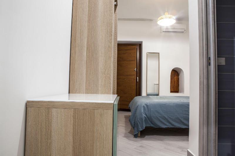 Pomodoro Bed image