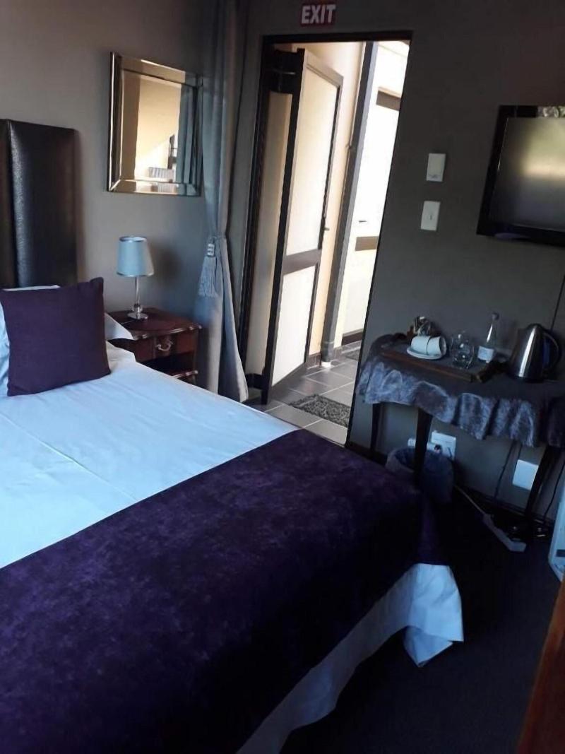 Stone Olive Guest House image