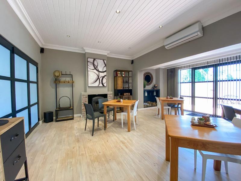 Loerie Guest Lodge
