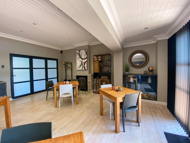Loerie Guest Lodge