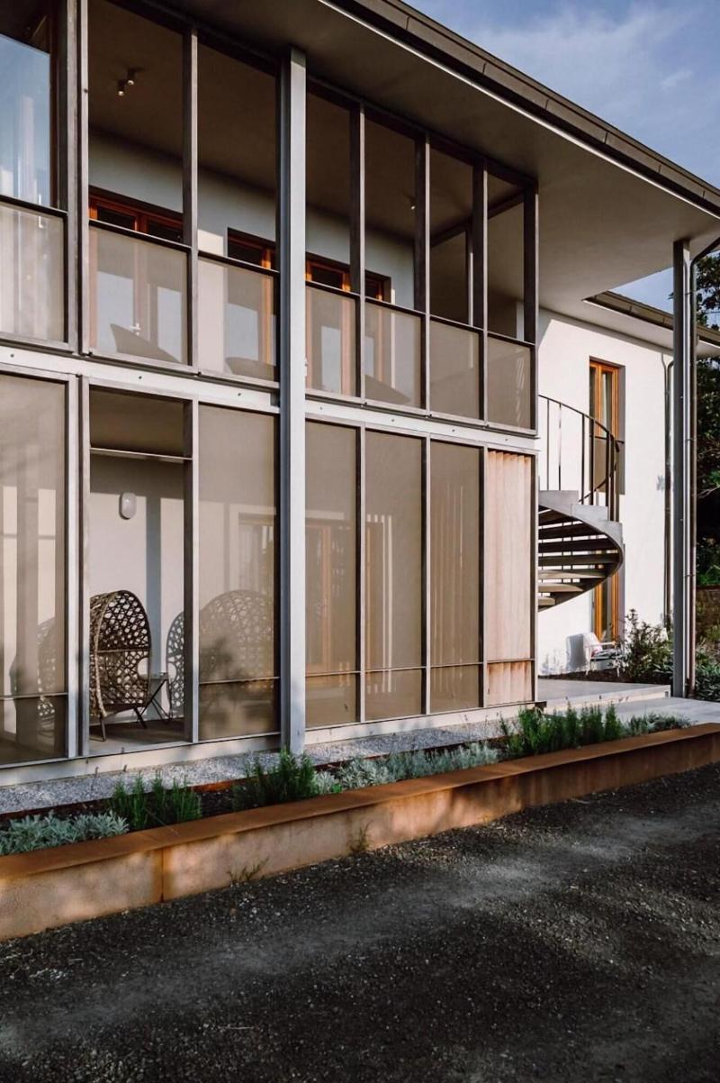 Villa Curiel image