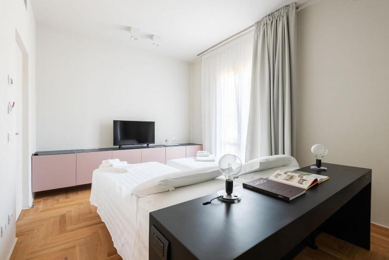 Villa Curiel image