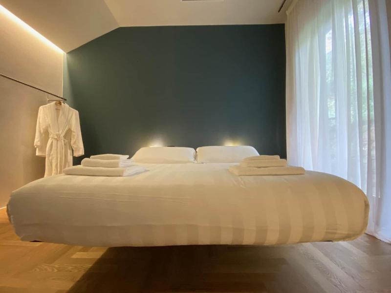 Villa Curiel image