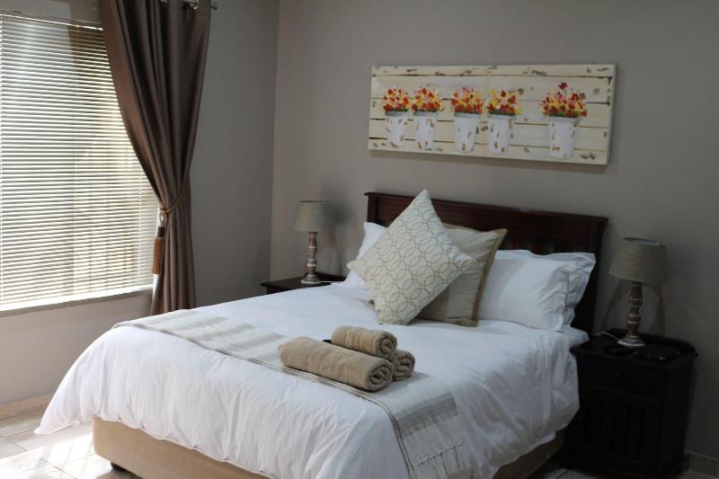 Hummingbirds Nest Guesthouse image