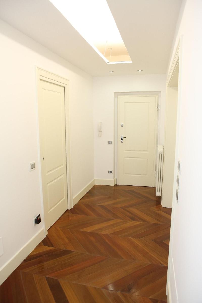 Champagne Rooms image
