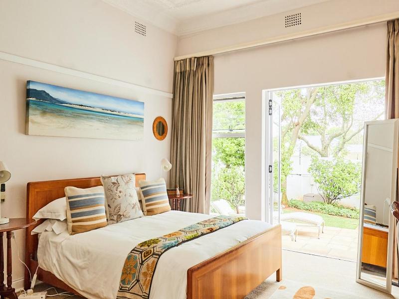 Maison Jacaranda image