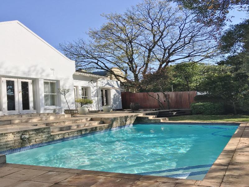 Maison Jacaranda image