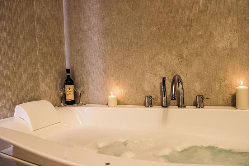 Antica Quercia & Spa image
