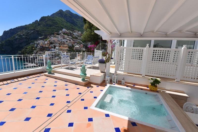 Villa Boheme Exclusive Luxury Suites image