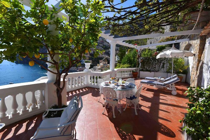Villa Boheme Exclusive Luxury Suites image