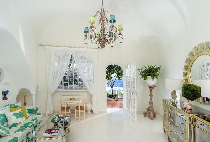 Villa Boheme Exclusive Luxury Suites image