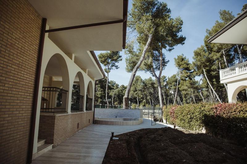 Aurum Suites image