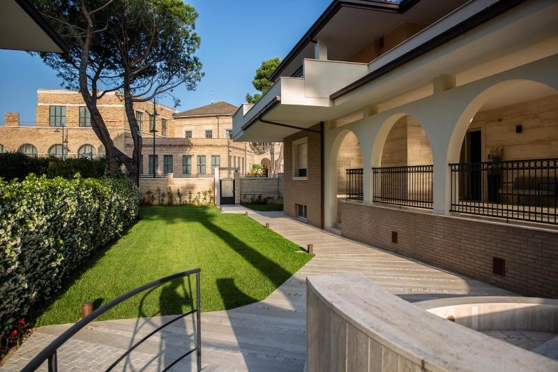 Aurum Suites — general view