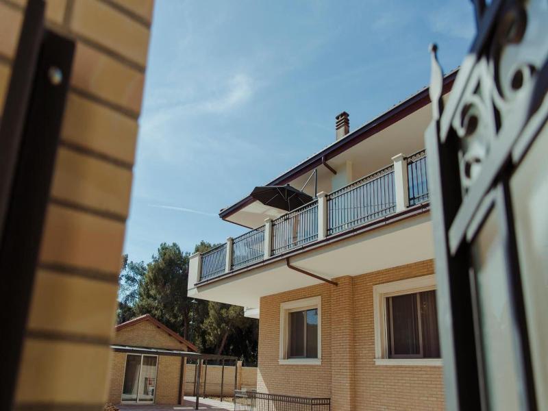 Aurum Suites image