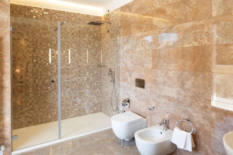 Aurum Suites image