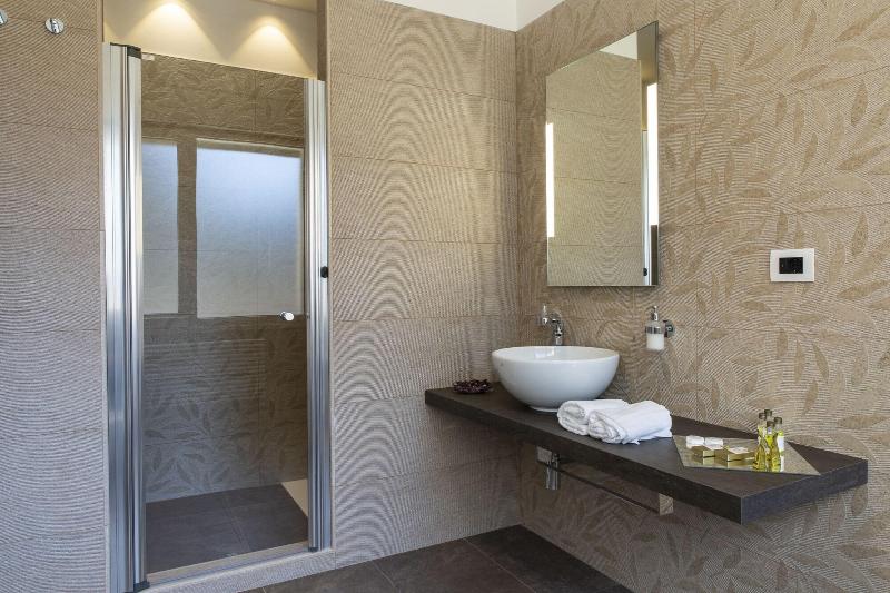 Aurum Suites image