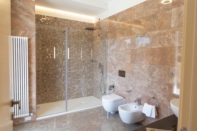 Aurum Suites image