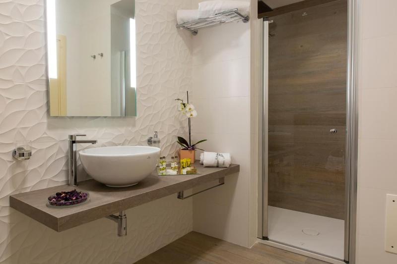 Aurum Suites image