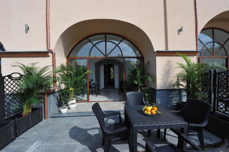 Villa Emanuel image