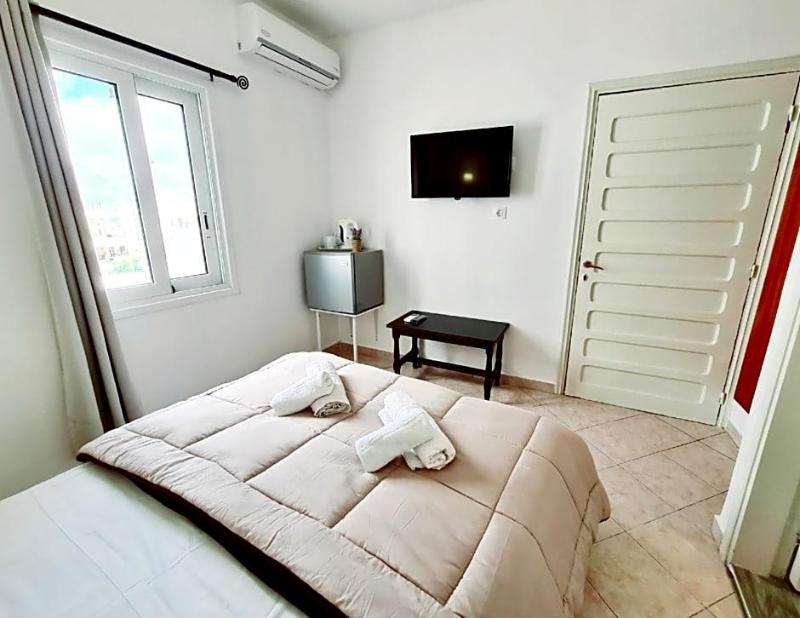 Avra Rooms image
