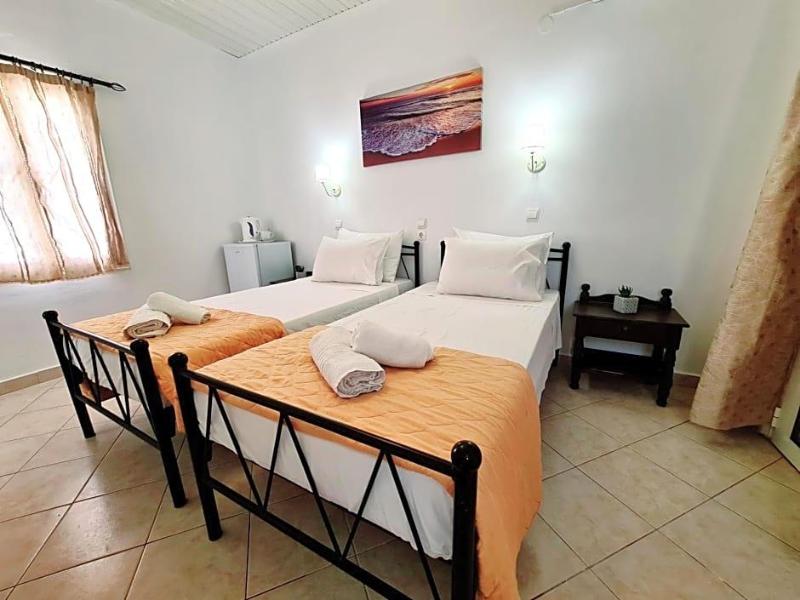 Avra Rooms image