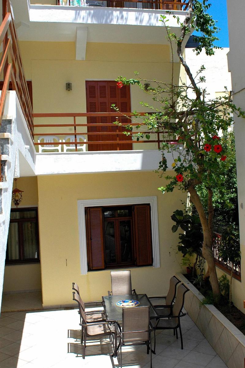 Avra Rooms image