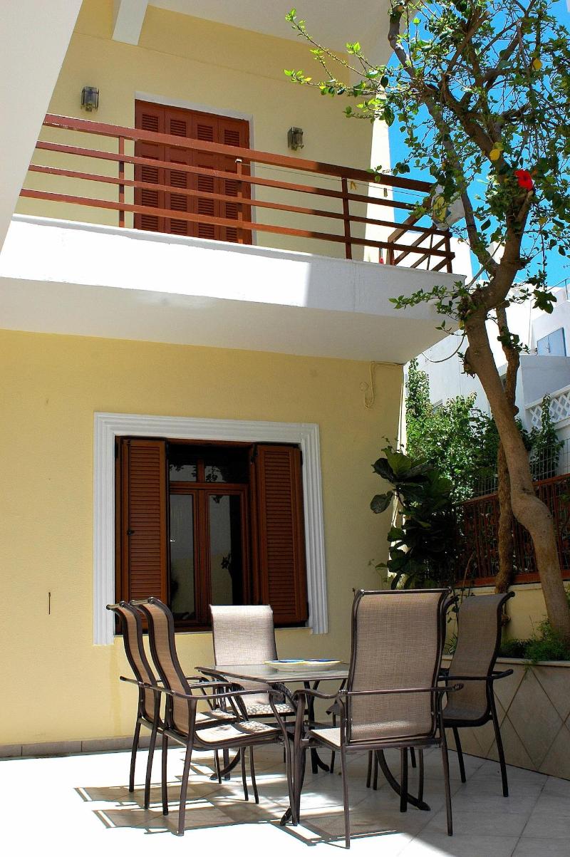 Avra Rooms image