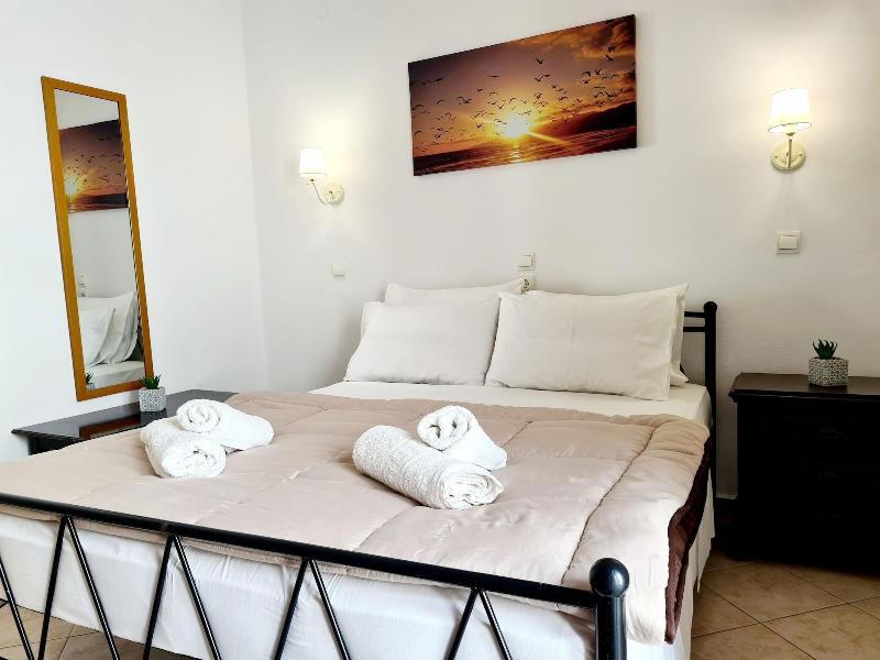 Avra Rooms image