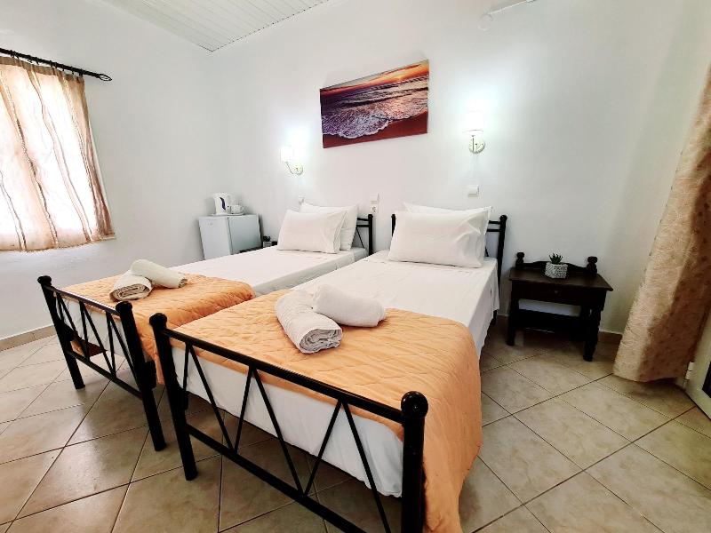 Avra Rooms image