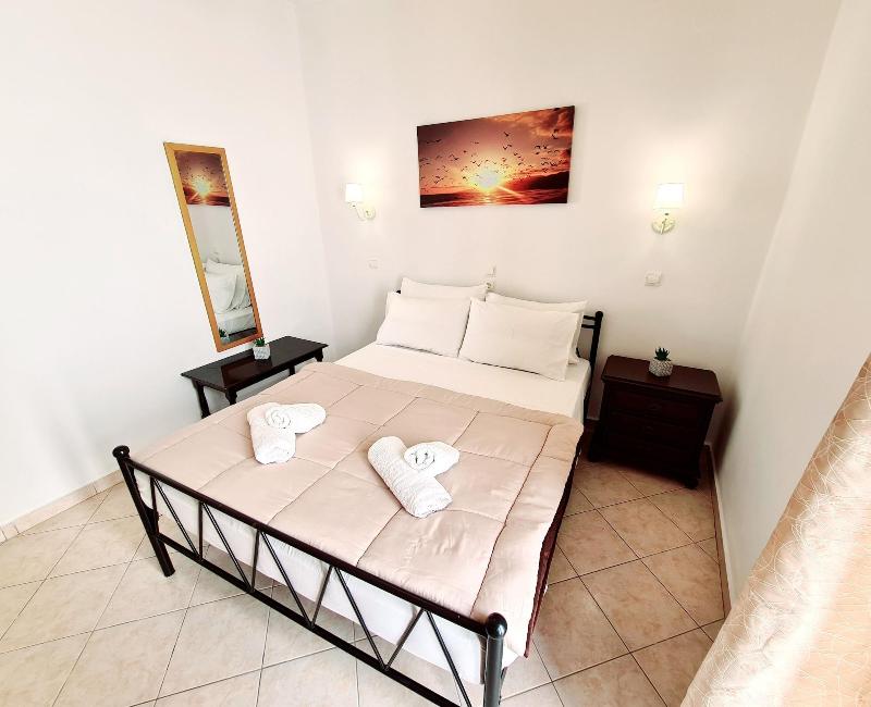 Avra Rooms image