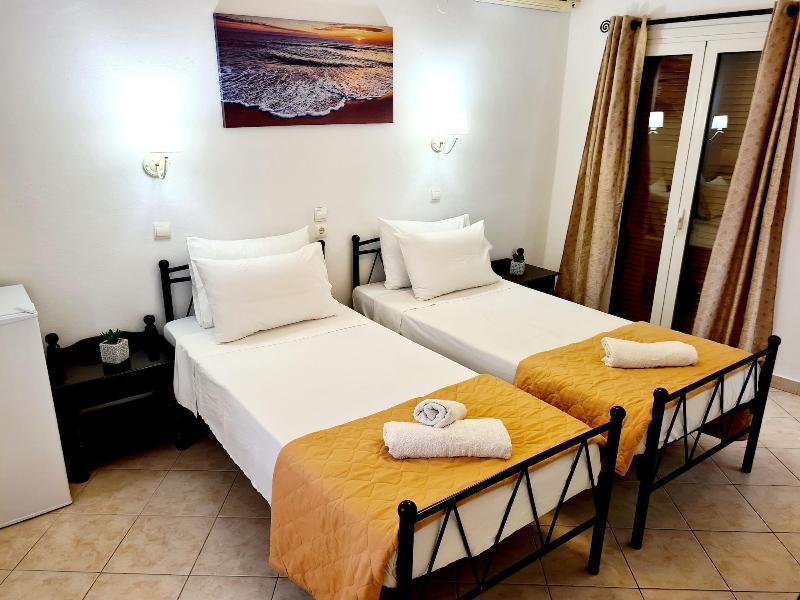 Avra Rooms image