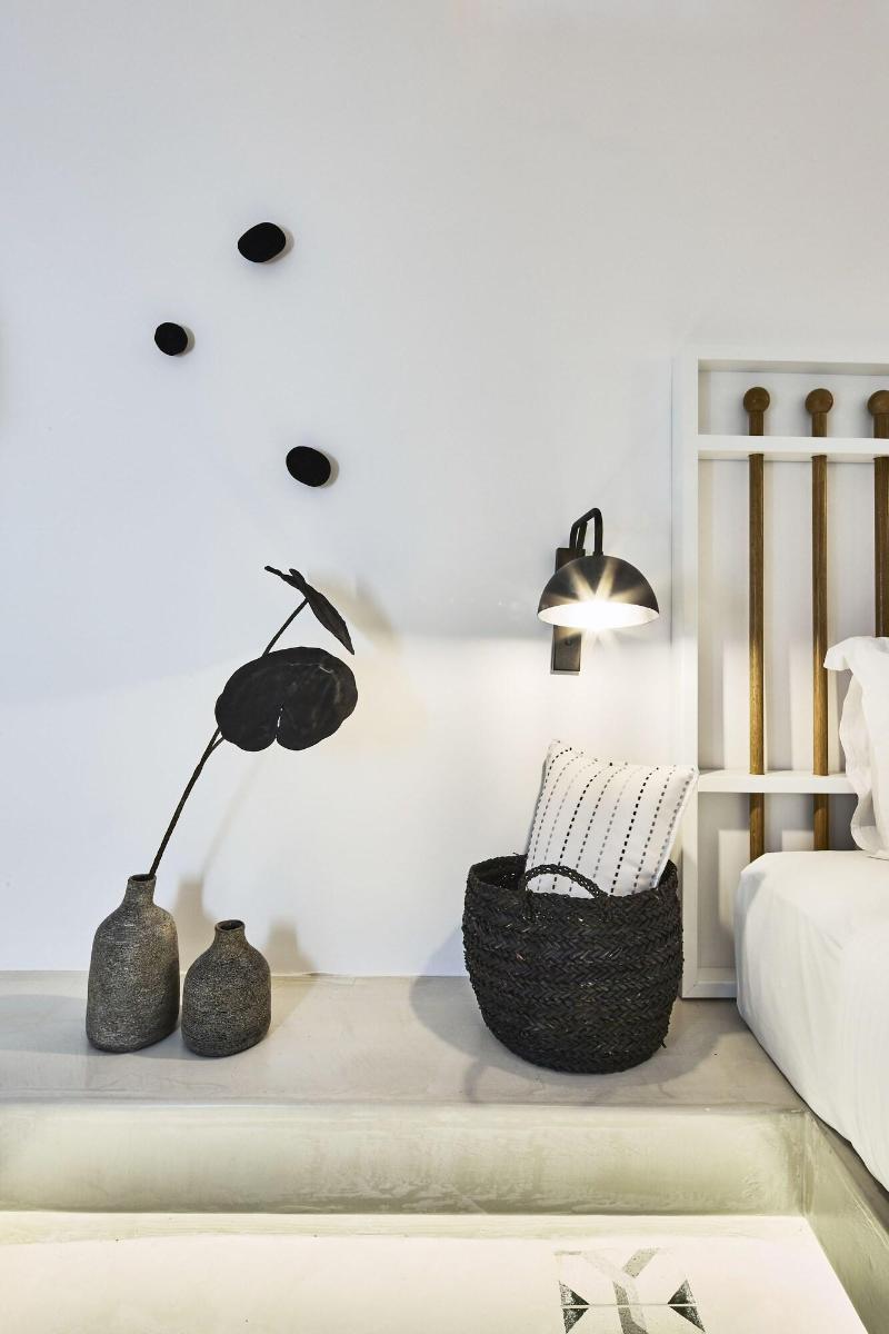 White and Co. La Torre Suites image