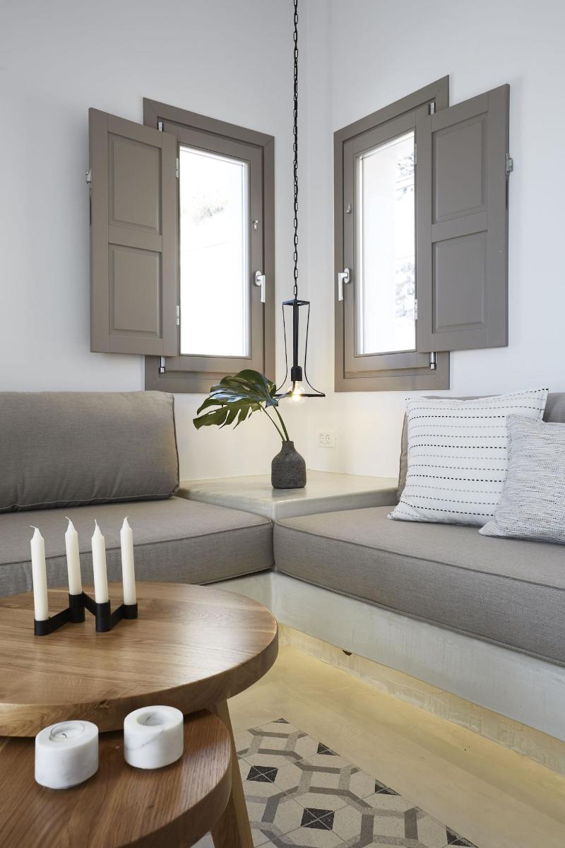 White and Co. La Torre Suites image