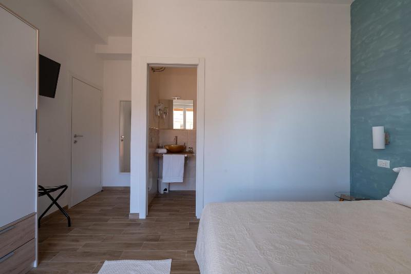 Ng Guest House Olbia image