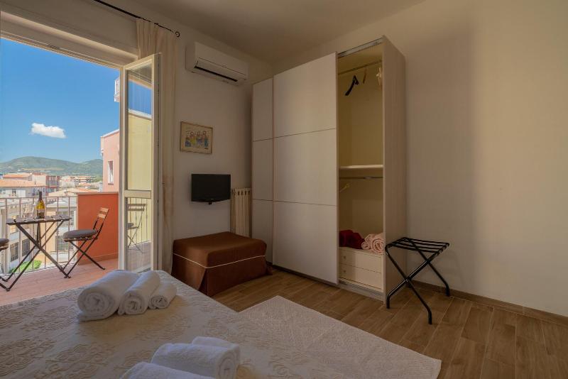 Ng Guest House Olbia image
