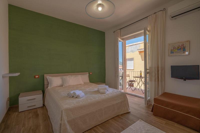 Ng Guest House Olbia image